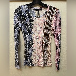 BCBGMaxazria long sleeve printed top